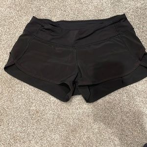 Lululemon speed shorts in black size 4. Hardly worn- I’m more of a 6!:)